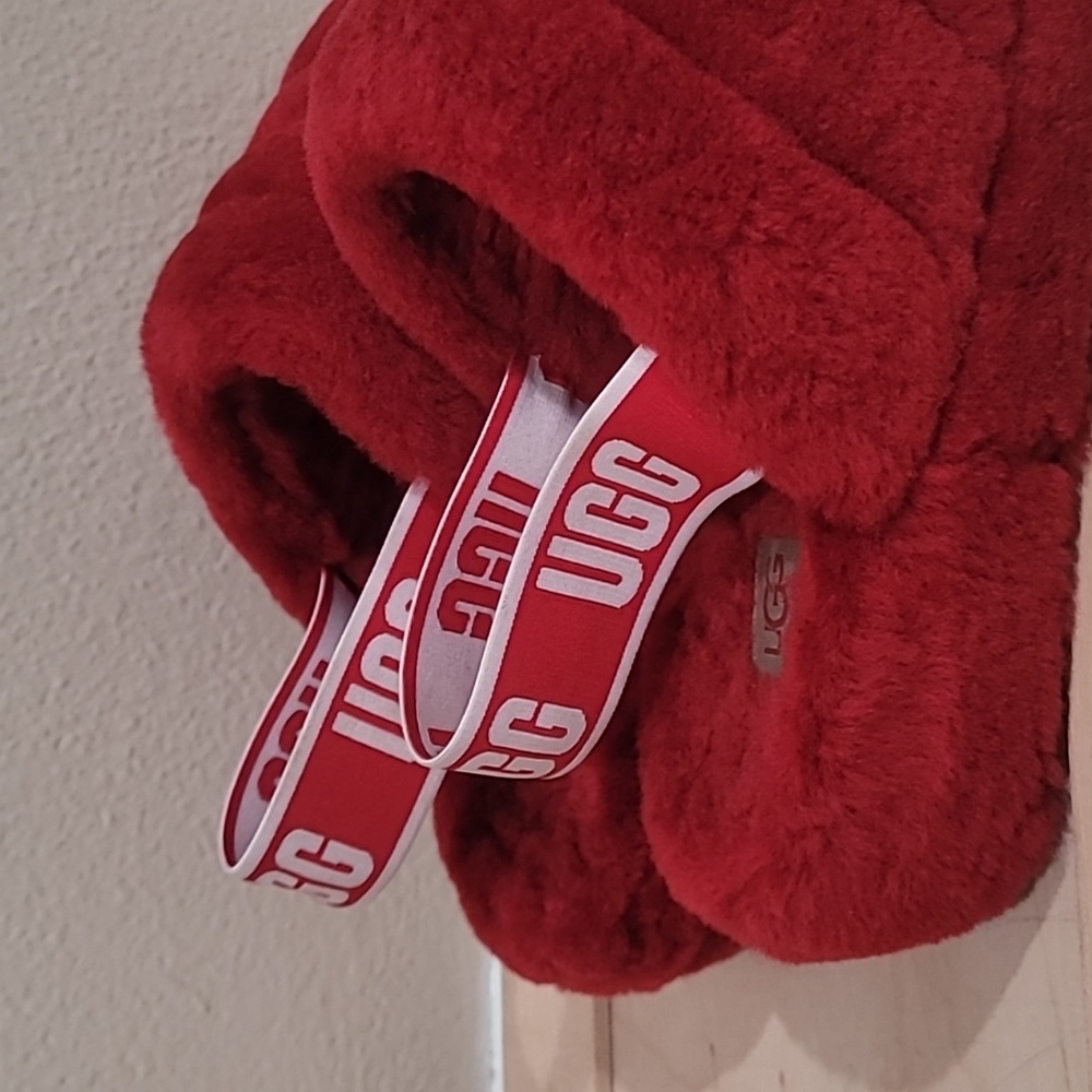 ⚘️ UGG FLUFF YEAH SLIDE SLIPPERS ⚘️ - Picture 5 of 13